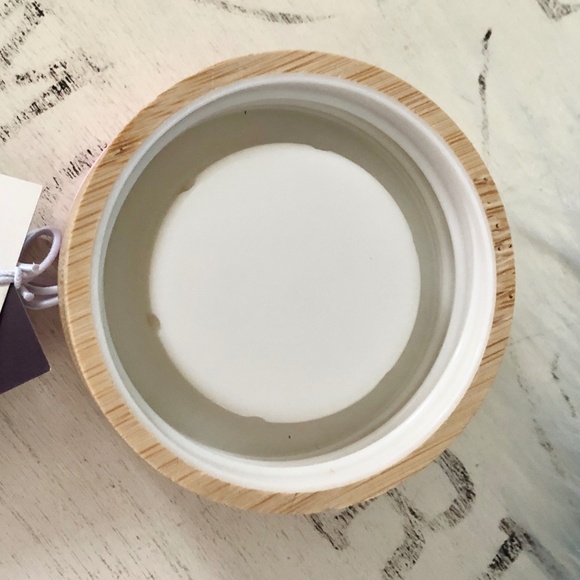 Glass Water Bottle, Bamboo Lid Screw Top W/Handle & Pink Silicone Sleeve, 20 oz - Picture 7 of 13